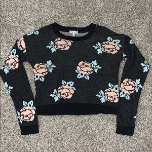 Women’s Rose Crop Sweater from Pacsun
Size Small EUC